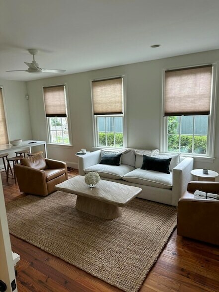 Foto del edificio - 9 Bogard St