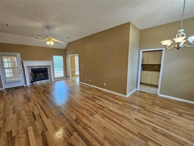 Foto del edificio - 364 Homewood Dr