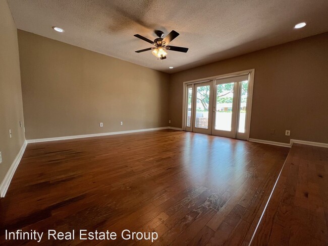 Foto del edificio - 2 br, 2 bath House - 3066 Plaza Terrace Dr