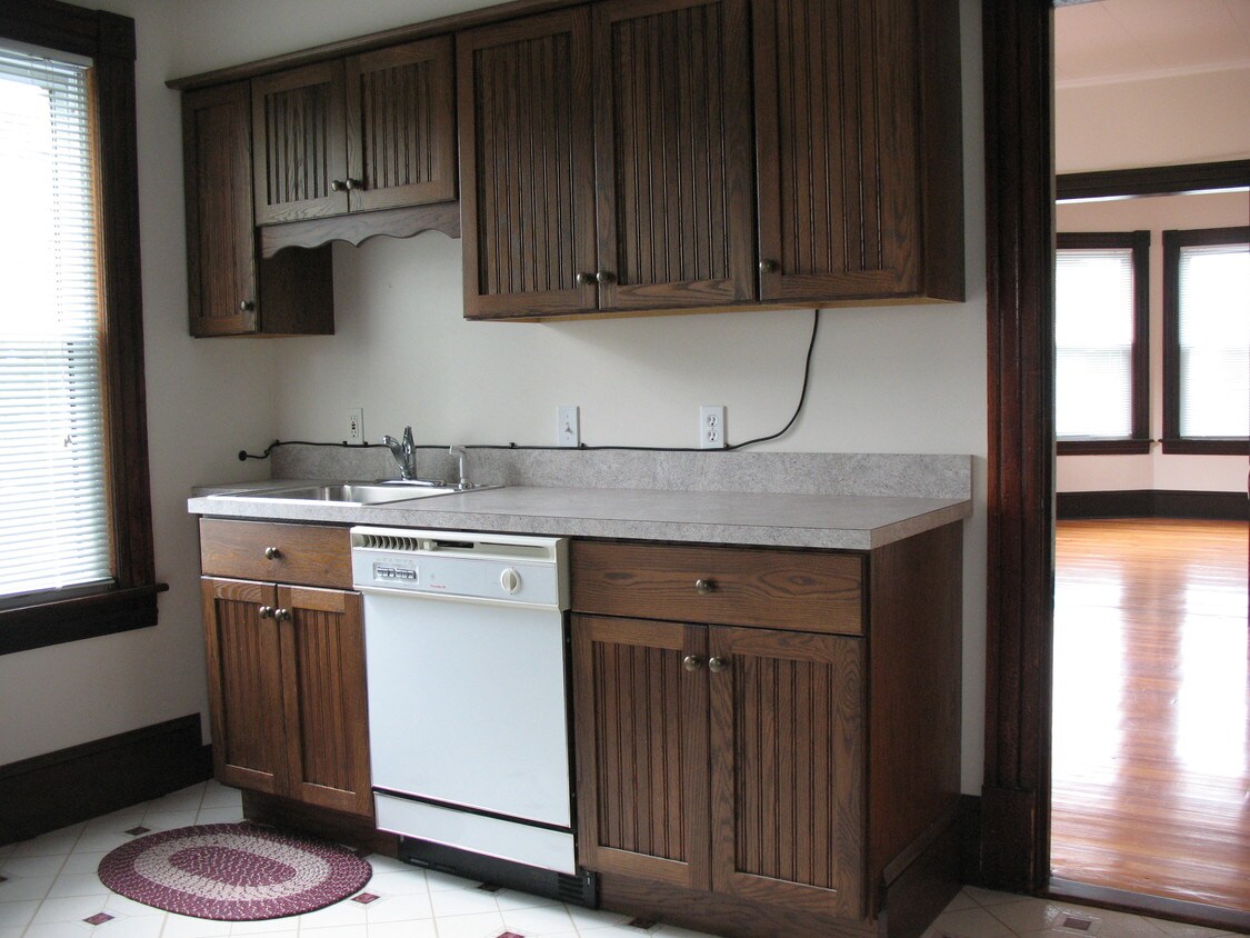 34 Plunkett St, Pittsfield, MA 01201 Apartments in Pittsfield, MA