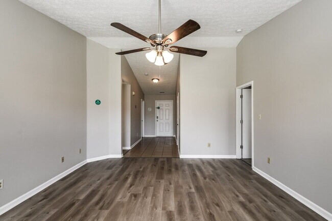 Foto del edificio - 12719 Spurrington Way