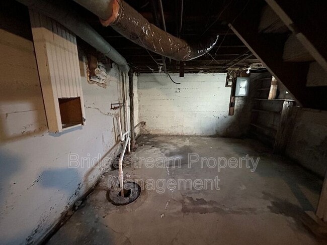 Photo - 1038 Walnut Hill Pl House