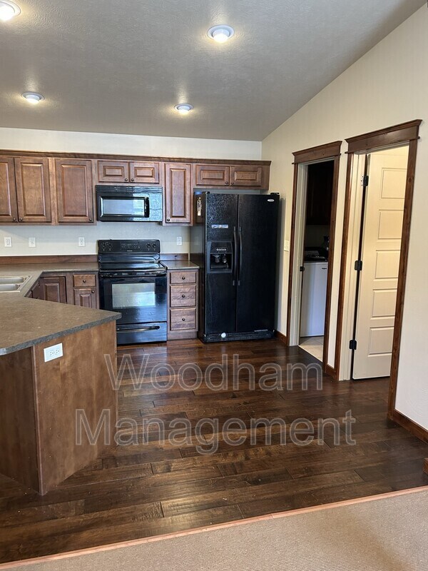 Foto del edificio - 103 Covey Ct