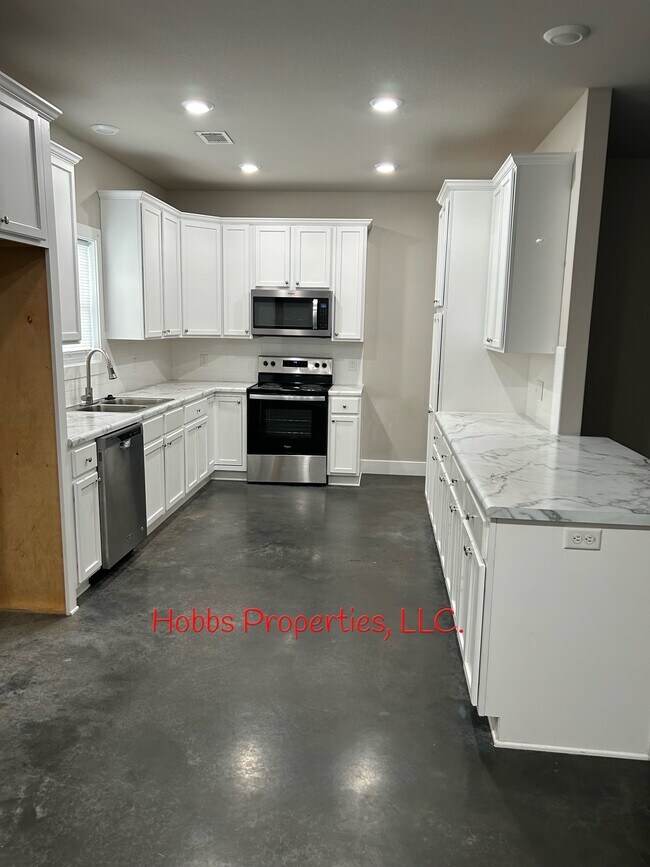 Foto del edificio - 14 Hidden Oak Dr