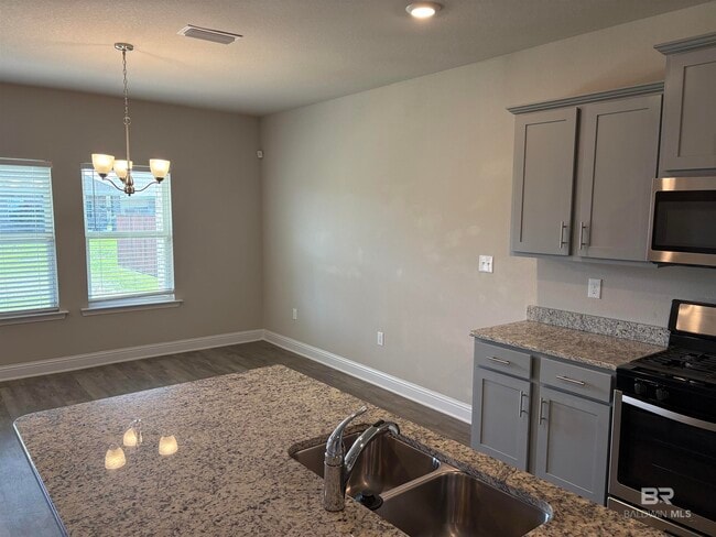 Building Photo - 9661 Volterra Ave