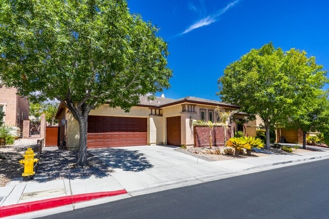 Foto del edificio - Fabulous Single Story 3 Bedroom Home Conve...