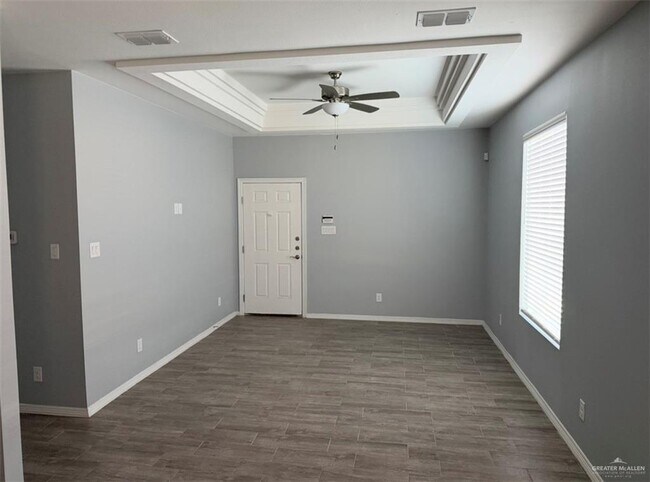 Foto del edificio - 8 N 33rd St