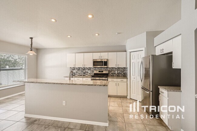 Foto del edificio - 30433 Tremont Dr