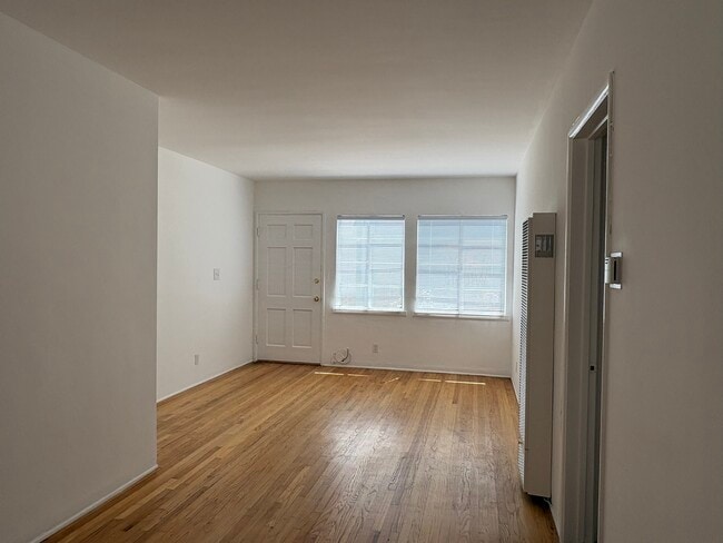 Building Photo - 15912 W Sunset Blvd