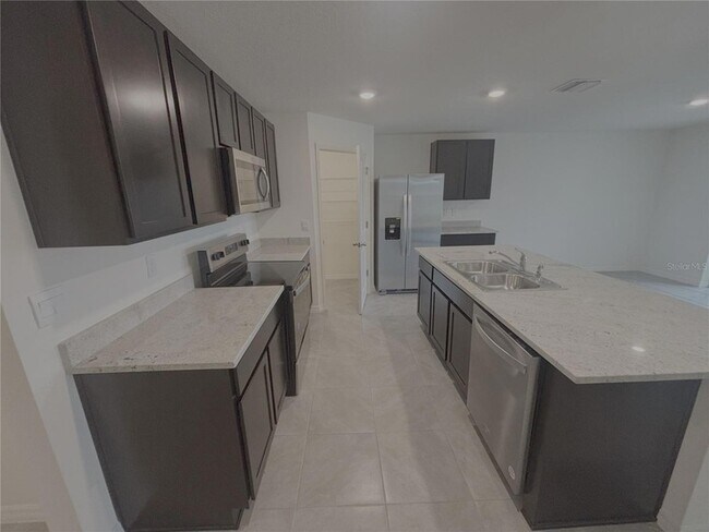 Foto del edificio - 481 W Rexford Dr