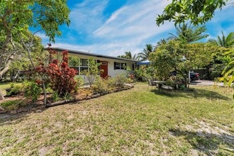 Building Photo - 3950 SW 53rd Ave