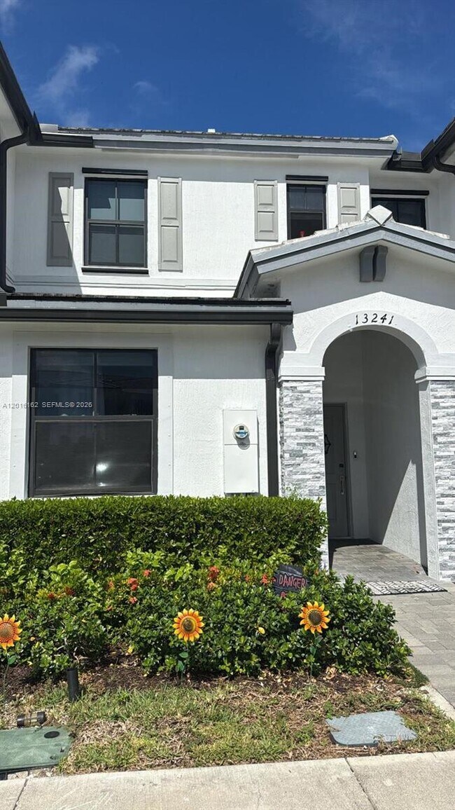 Foto del edificio - 13241 SW 285th St