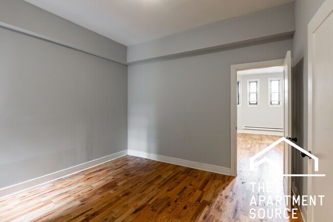 Foto del edificio - 4631 N Paulina St