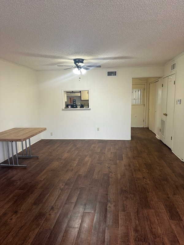 Building Photo - 5930 Orleans Pl