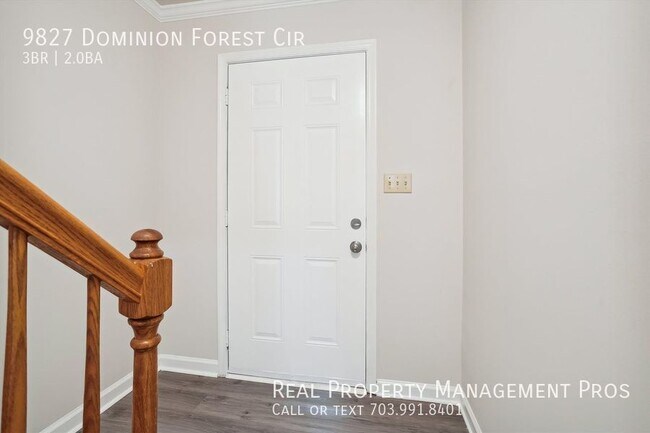Building Photo - 9827 Dominion Forest Cir