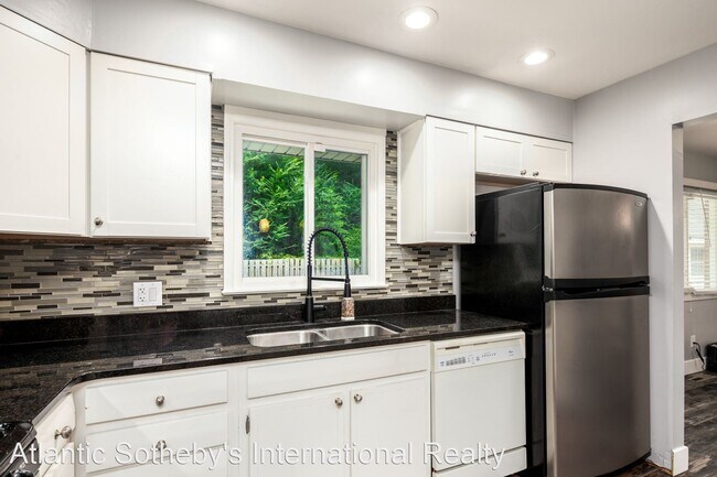 Foto del edificio - 3 br, 1.5 bath House - 3004 Milford Lane