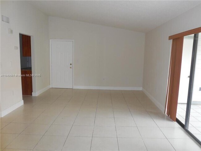 Foto del edificio - 20680 NE 4th Ct
