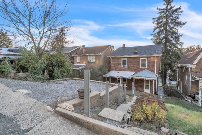 Photo - 1644 McFarland Rd House