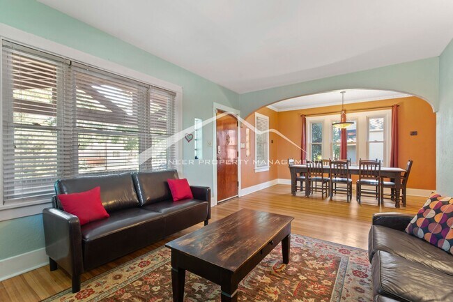 Foto del edificio - Lovely 3 bedroom home in the Highlands Nei...