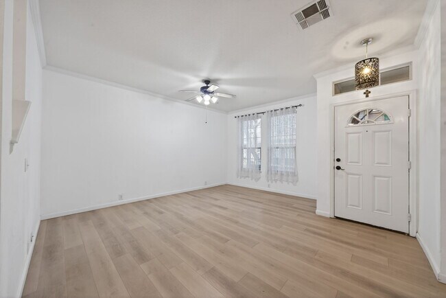 Foto del edificio - 2642 Grayson Way