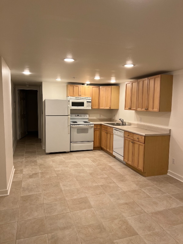 Photo - 6410 Phinney Ave N (Seattle, WA)