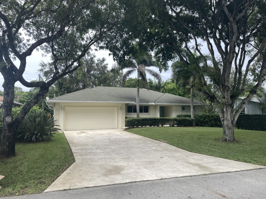Primary Photo - 6802 Westview Dr