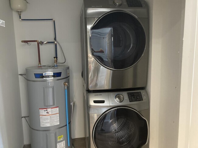 Photo du bâtiment - 430 5th St