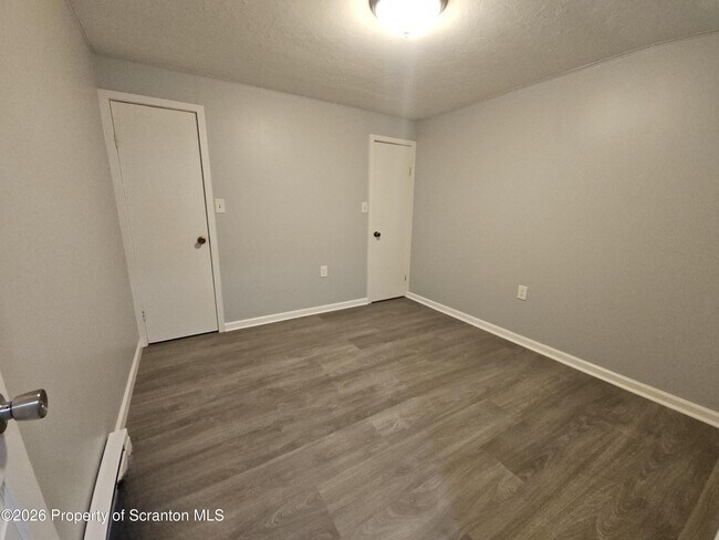 Foto del edificio - 853 Drinker Turnpike