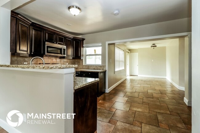 Building Photo - 104 Ramona Cir