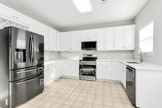 Building Photo - 610 Latimer Way