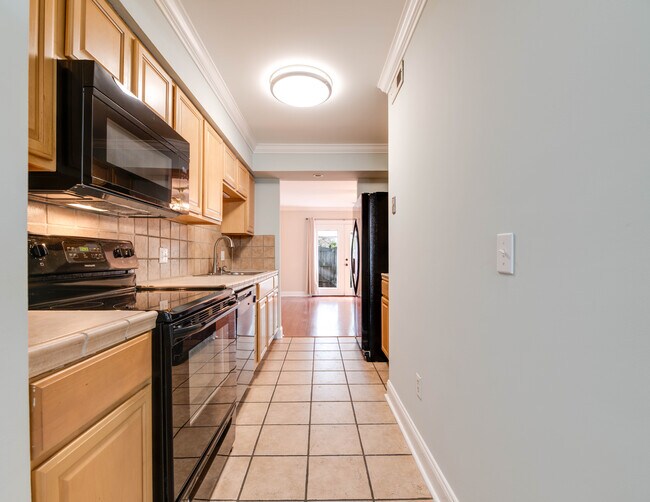 Kitchen - 1866 Quail Ridge Rd