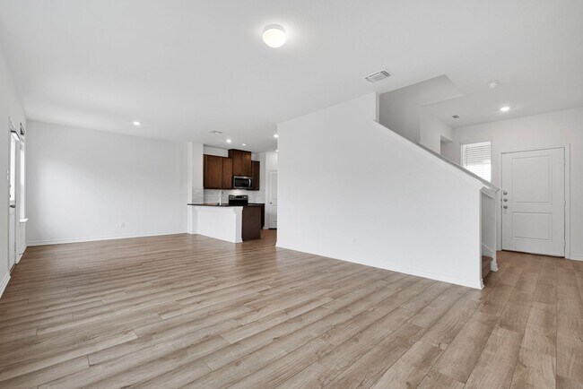 Foto del edificio - Charming 3 Bed 2.5 Bath Home in Tierra Buena with Community Amenities!