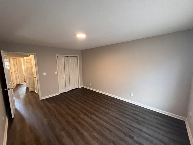Foto del edificio - 200 Stone Henge Ln