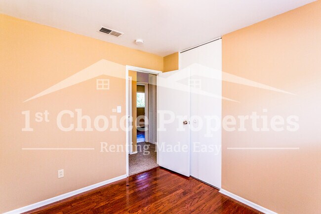 Building Photo - 1112 South Gale Drive, Midfield
