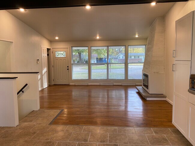 Photo - 2215 Ibis Ct House