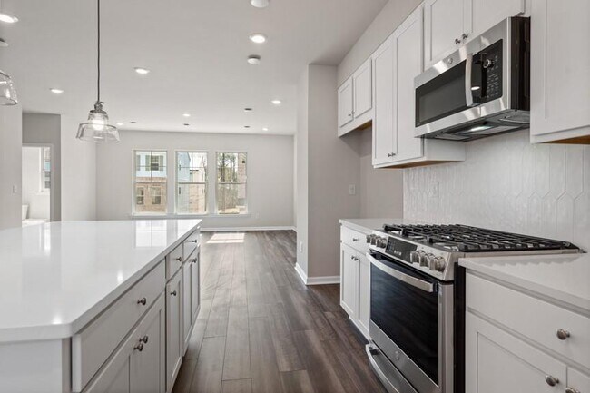 Building Photo - 225 Matson Run SW