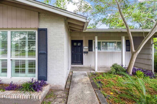 Foto del edificio - 5438 Pagewood Ln