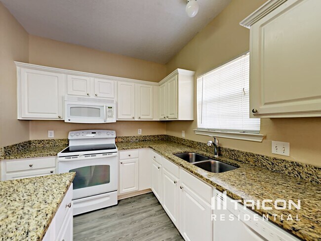 Building Photo - 4021 Tulip Tree Drive Fort Worth TX