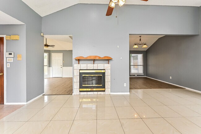 Building Photo - 9110 Wilomill Dr