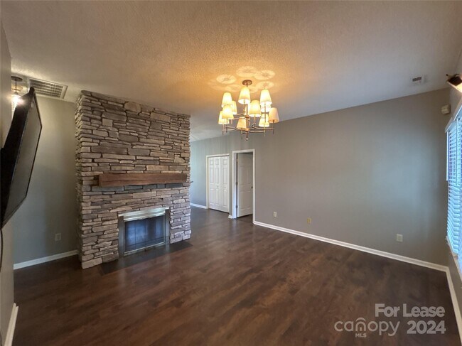 Building Photo - 12326 Agate Ln