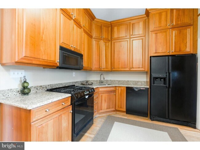 Foto del edificio - 1828 Corcoran St NW