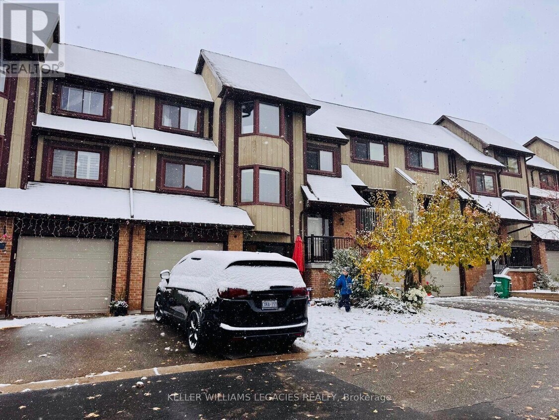 Primary Photo - 6780 Formentera Ave