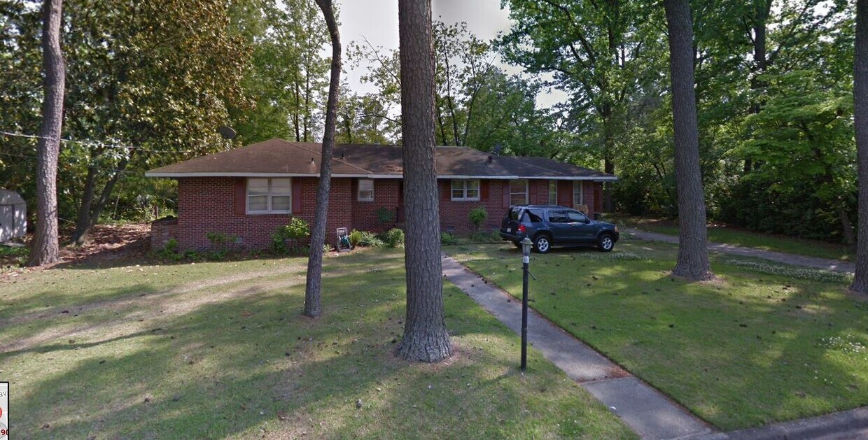 Primary Photo - 902 Wallace Ln