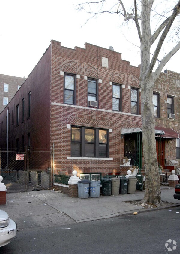 Foto principal - 36 E 95th St
