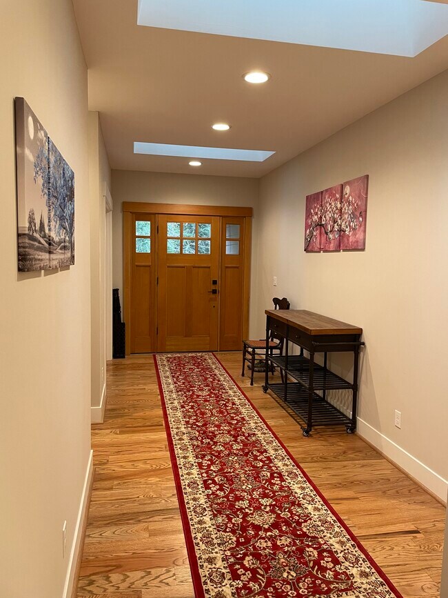 Foto del edificio - 20 Rainier Ln