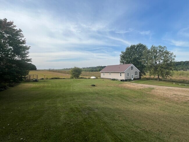 Building Photo - 12555 Cattail Dr