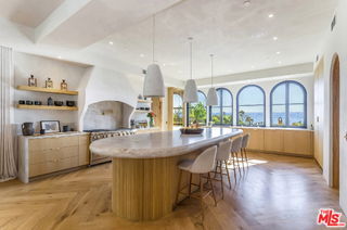 Foto del edificio - 30125 Harvester Rd