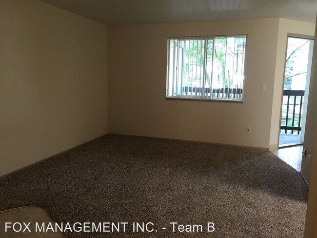 Foto del edificio - 5702-5710 NE Prescott St