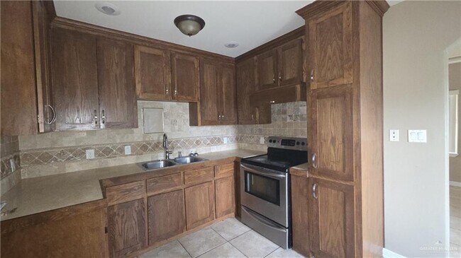 Foto del edificio - 6 S 17th St