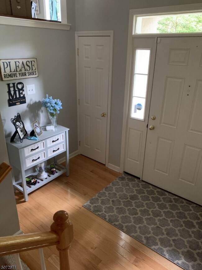 Building Photo - 35 Henning Terrace